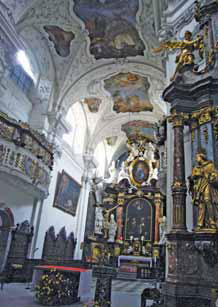 Zařízení klášterního kostela Narození Panny Marie